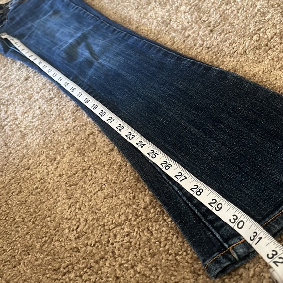 American Eagle Skinny Kick size 4 Jeans with sequin pocket design - Picture 8 of 9